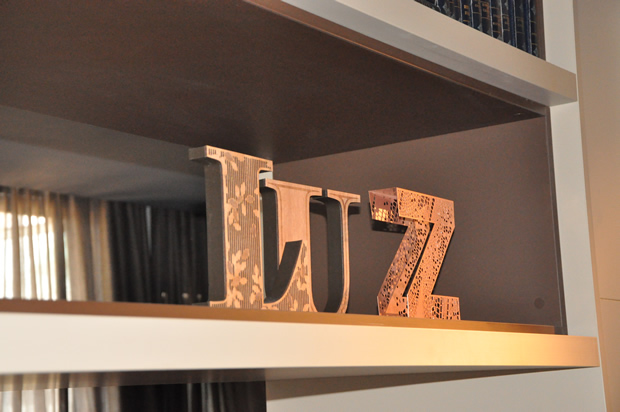 Lindas esculturas de madeira