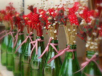 Fitas e flores secas