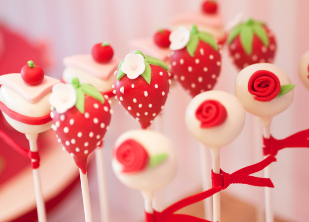 Podem ser servidos no palitinho também