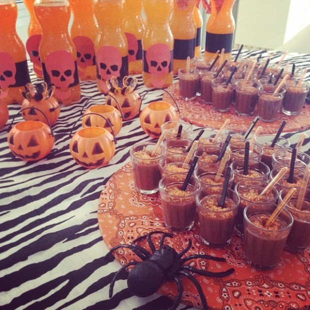 Potinhos plásticos para rechear com delícias