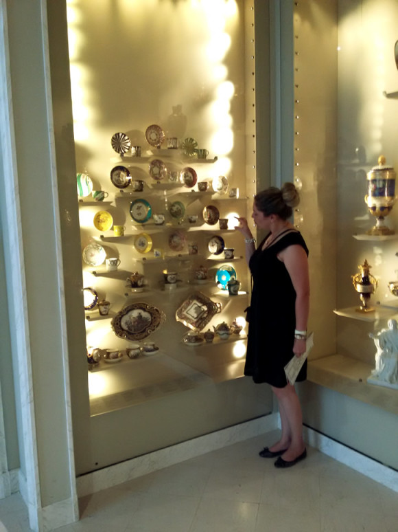 E claro que tinha que ter cristaleiras maravilhosas